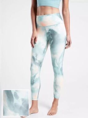 Athleta Elation Marble watercolor 7/8  Leggings size large
